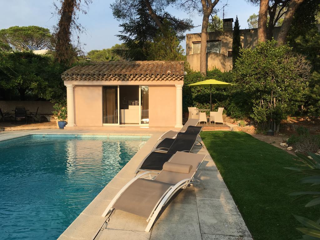 Villa Charme Et Detente Saint-Raphaël Екстериор снимка